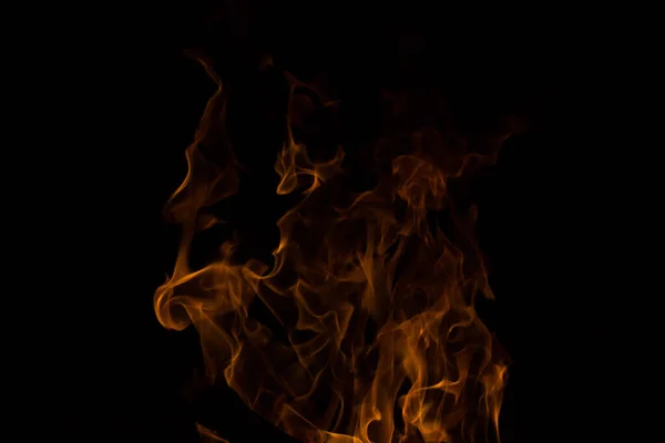 Jasny Ogień Czarnym Tle Nocy — Zdjęcie stockowe