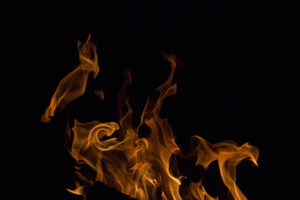 Fuego Brillante Sobre Fondo Negro Por Noche — Foto de Stock