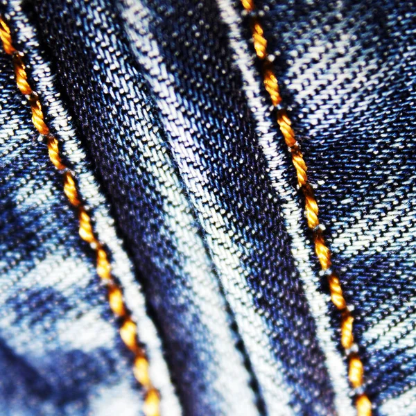 Dikişli kot pantolon deseni