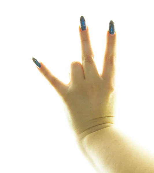 Beyaz arka planda bir jest ile el, yakın