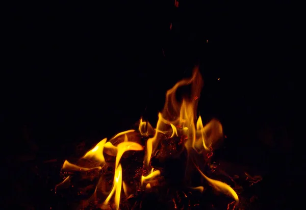 Chamas Fogo Com Faíscas Fundo Preto — Fotografia de Stock