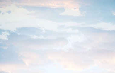 Doğa arka planında güzel mavi gökyüzü