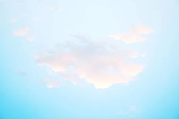 Schöner Blauer Himmel Auf Naturhintergrund — Stockfoto