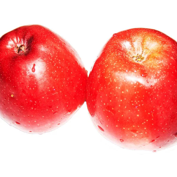 Pomme Rouge Fraîche Sur Fond Blanc — Photo