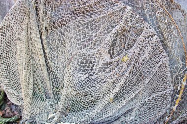 Balık tutmak için kumaş tel örgü.