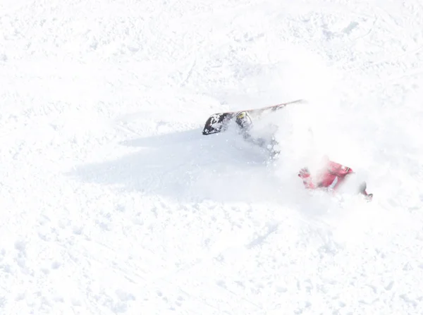 Snowboarder Caiu Durante Descida Montanha — Fotografia de Stock