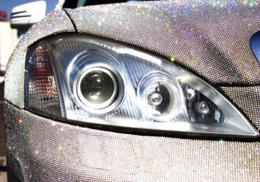 modern aydınlık lamba tasarımı bir araba