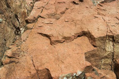 Kızıl Dağ Taşı Yaklaş