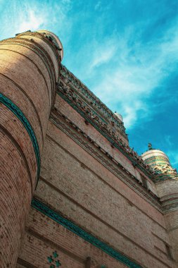Shah Rukn-e-Alam Punjab Multan Tapınağı dikey görünümü