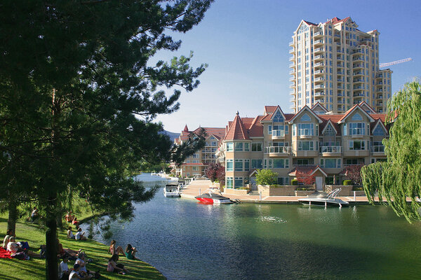 Hotels next to a park on the water in Kelowna, B.C. in Canada