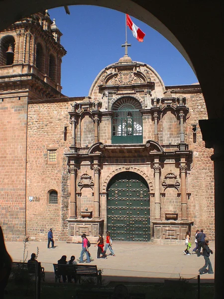 Tarihi bina şehir merkezinde Cuzco, Peru