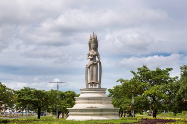  Siyam Reap, Siyam Reap / Kamboçya - 30 Eylül 2016: Görüntü Angkor Wat kompleks tapınağında. Apsara Circle Garden kavşağı.