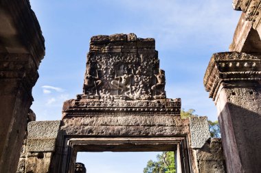 Siyam Reap, Siyam Reap / Kamboçya - 30 Eylül 2016: Görüntü Angkor Wat kompleks tapınağında. Bayon tapınağı, sütunlar ve koridorlar.
