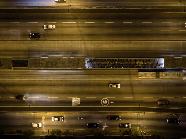 夜にリマペルーの高速道路の空撮画像 高速道路の暗いシーン — ストック写真