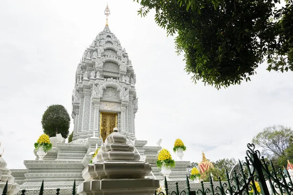 Phnom Penh Phnom Penh Camboja Outubro 2016 Edifício Escultura Cemitério — Fotografia de Stock