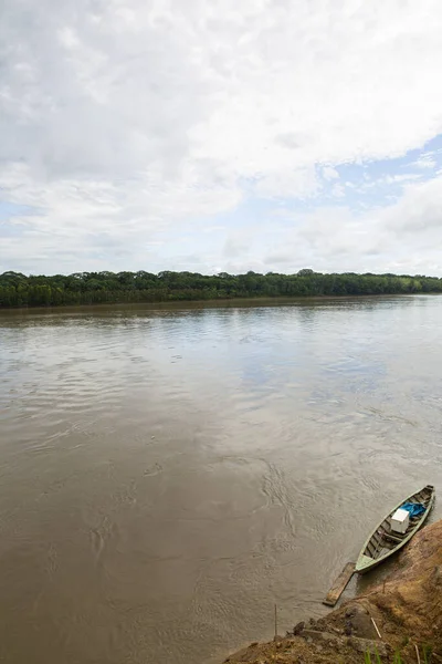 Imagem Selva Peruana Barco Rio Floresta Amazônica Modo Tradicional Transporte — Fotografia de Stock