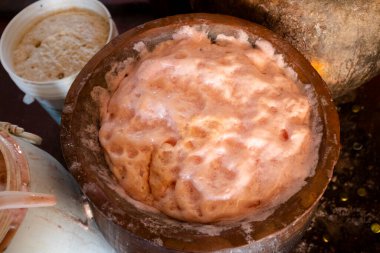 Cusco 'da yabani çileklerden yapılan geleneksel bir içecek olan 