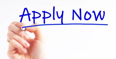 İnsan eli yazma Şimdi beyaz tahtaya uygula