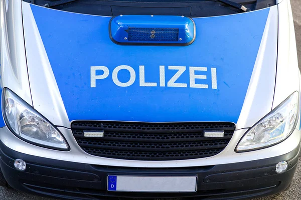 Deutsche Polizeiauto Textübersetzung Polizei — Stockfoto