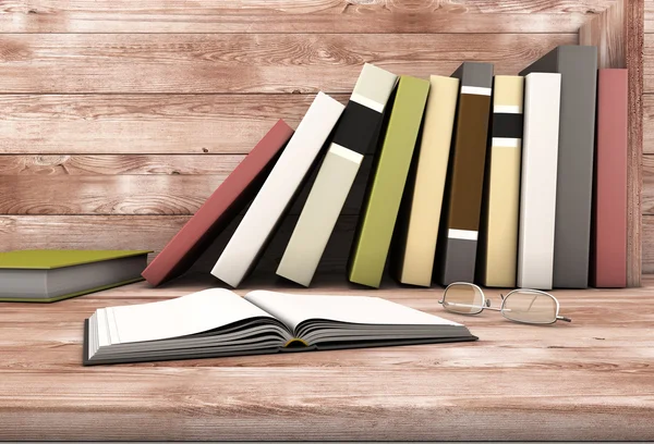 A nyitott könyv és szemüveg ellen a fából készült polcon a könyvek — Stock Fotó