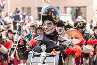 Karnaval Fastnachtsumzug geçit İsviçre