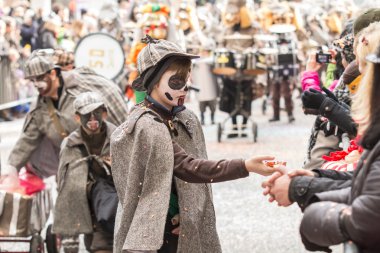 Karnaval Fastnachtsumzug geçit İsviçre