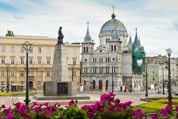 Freedom Square (Plac Wolnosci) i staden Lodz, Polen — Stockfoto