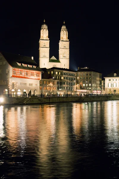 Zurich city at night in Switzerland — Stock Photo, Image