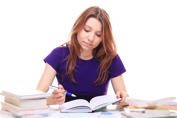 Jonge vrouw studeren met boeken — Stockfoto