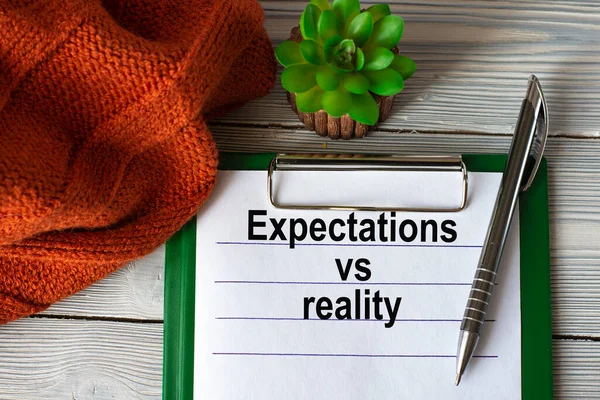 Expectations Reality Text Notebook Pen Cactus Fragment Brown Plaid Info — Stock Photo, Image