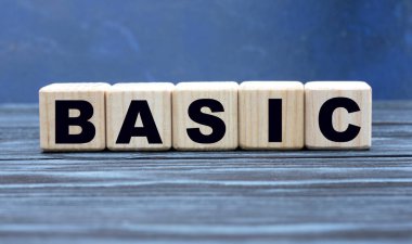 güzel gri arkaplandaki küplere BASIC konsepti