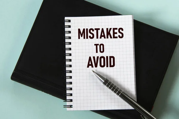 Mistakes Avoid Words White Notebook Background Black Notebook Pen Business — Stock Photo, Image