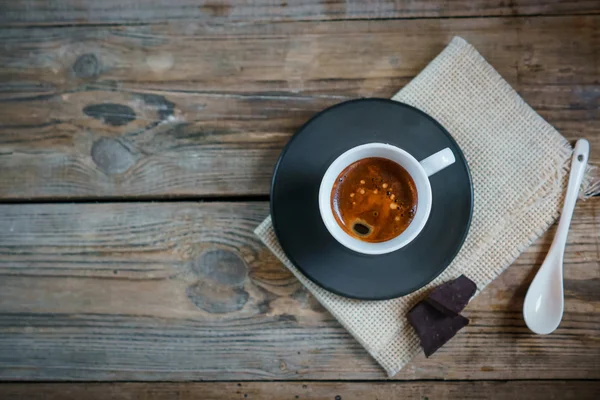 Bir fincan espresso.