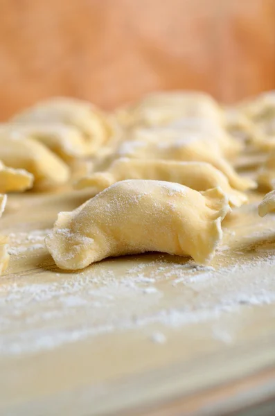 Pierogy bir rustik ahşap tablo