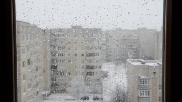 Des Gouttes Pluie Sur Fenêtre Sur Fond Ville Pendant Journée — Video