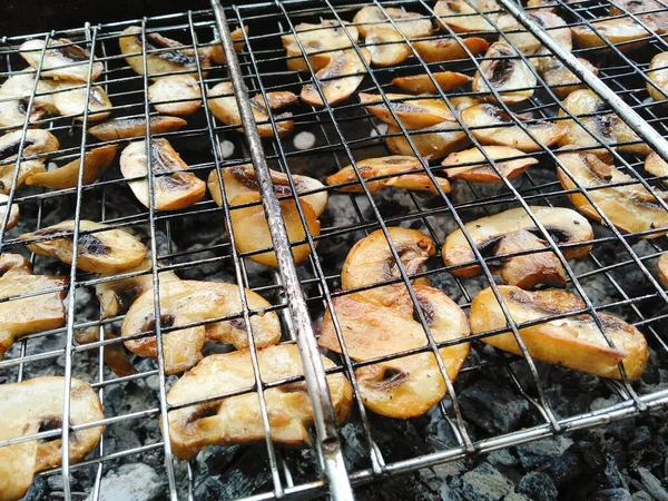 Vegetarian Menu Tasty Delicious Champignons Cooked Coals Grilled Mushrooms Roasting — Stock Photo, Image