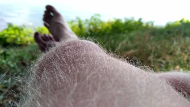 Hair Caucasian Man Leg Flutters Wind Concept Relaxation Harmony Nature — Stock Video