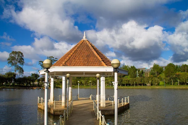 Gazebo on a small lake — Stock Photo, Image