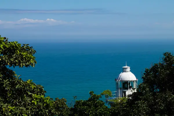 Vista al mar con faro — Foto de Stock