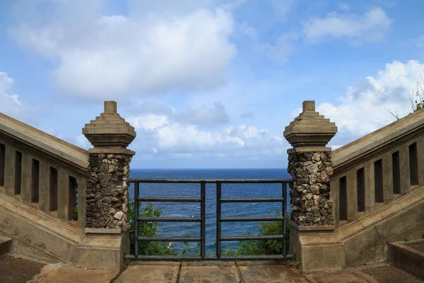 Gates to the ocean — Stock Photo, Image