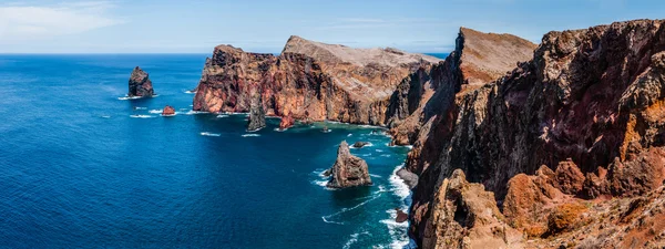 Indrukwekkende panorama East zuidkust van Madeira — Stockfoto