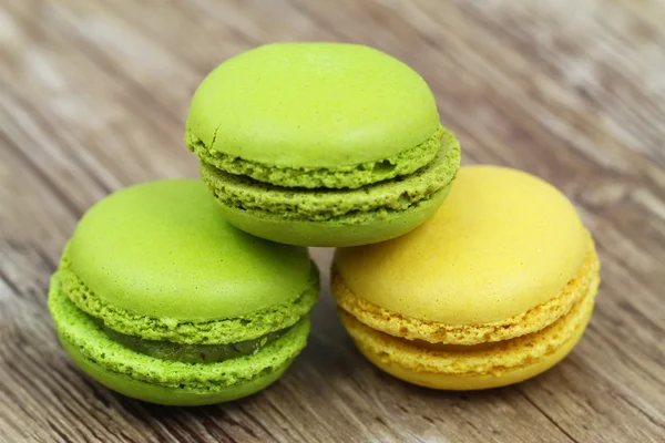 Fıstıklı ve limon macaroons, portre — Stok fotoğraf