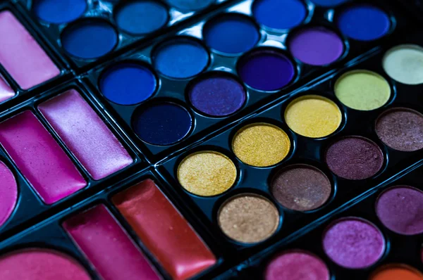 Cosmetic.Makeup közelről. . Profi smink szem árnyék raklapot — Stock Fotó