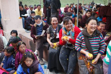 Hindistan. Bodhgaya. Aralık 2013. Monlam - yılın en büyük Budist festival. Elmas yolu soy Tibet Budizmi.