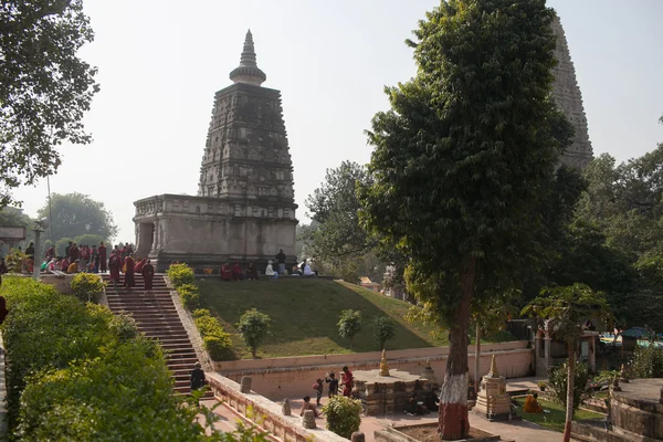 Hindistan. Bodhgaya. Aralık 2013. Monlam - yılın ana buddists Festivali. Maha Bodhi Tapınağı. Elmas şekilde Tibet Budizmi soyundan. Monlam - yılın en büyük Budist Festivali.