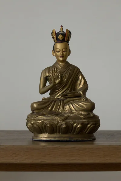 噶玛巴喇嘛。佛坛上雕塑。钻石的方式佛教. — 图库照片