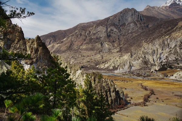 Dağ izlemek yuvarlak Annapurna Nepal — Stok fotoğraf