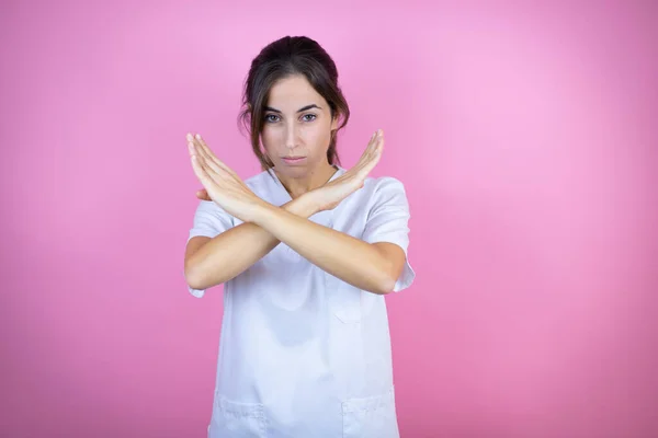 Young Brunette Doctor Girl Wearing Nurse Surgeon Uniform Isolated Pink — Fotografia de Stock