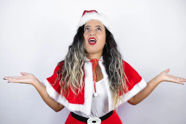 Joven Hermosa Mujer Con Traje Santa Claus Sobre Fondo Blanco — Foto de Stock