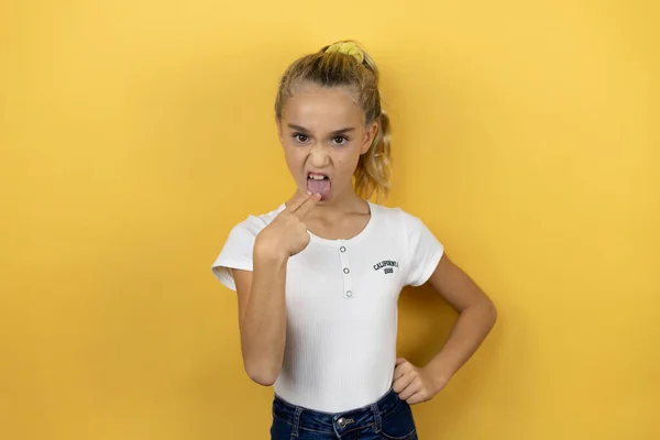 Young Beautiful Child Girl Standing Isolated Yellow Background Disgusted Her — Stock Photo, Image